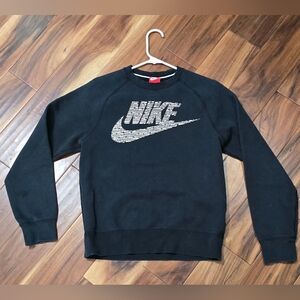 Nike Womens Small Crewneck Pullover along Sleeve Black Zebra Pattern Logo